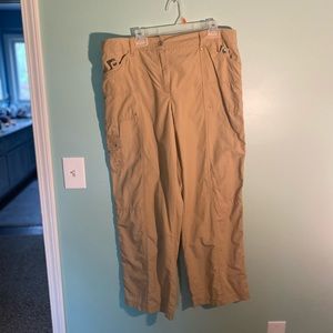 Women’s Jones New York Khaki Cargo Pants